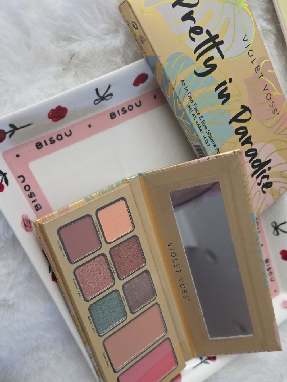 Violet Voss "Pretty In Paradise" All In One Face & Eye Shadow Palette - Picture 4 of 4